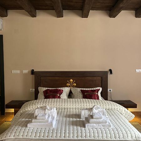 Hotel Kazin Supreme à Kotor Extérieur photo