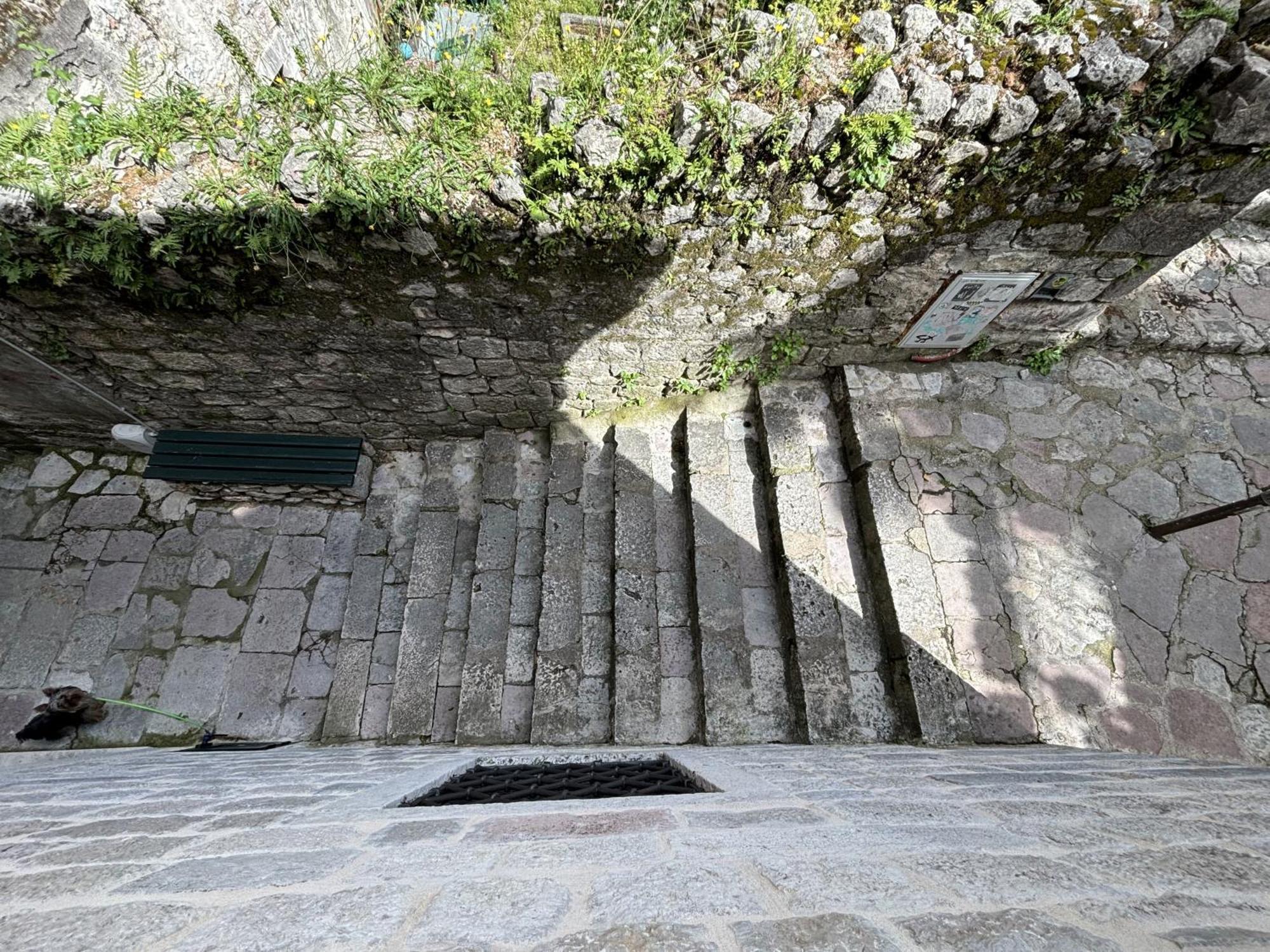 Hotel Kazin Supreme à Kotor Chambre photo